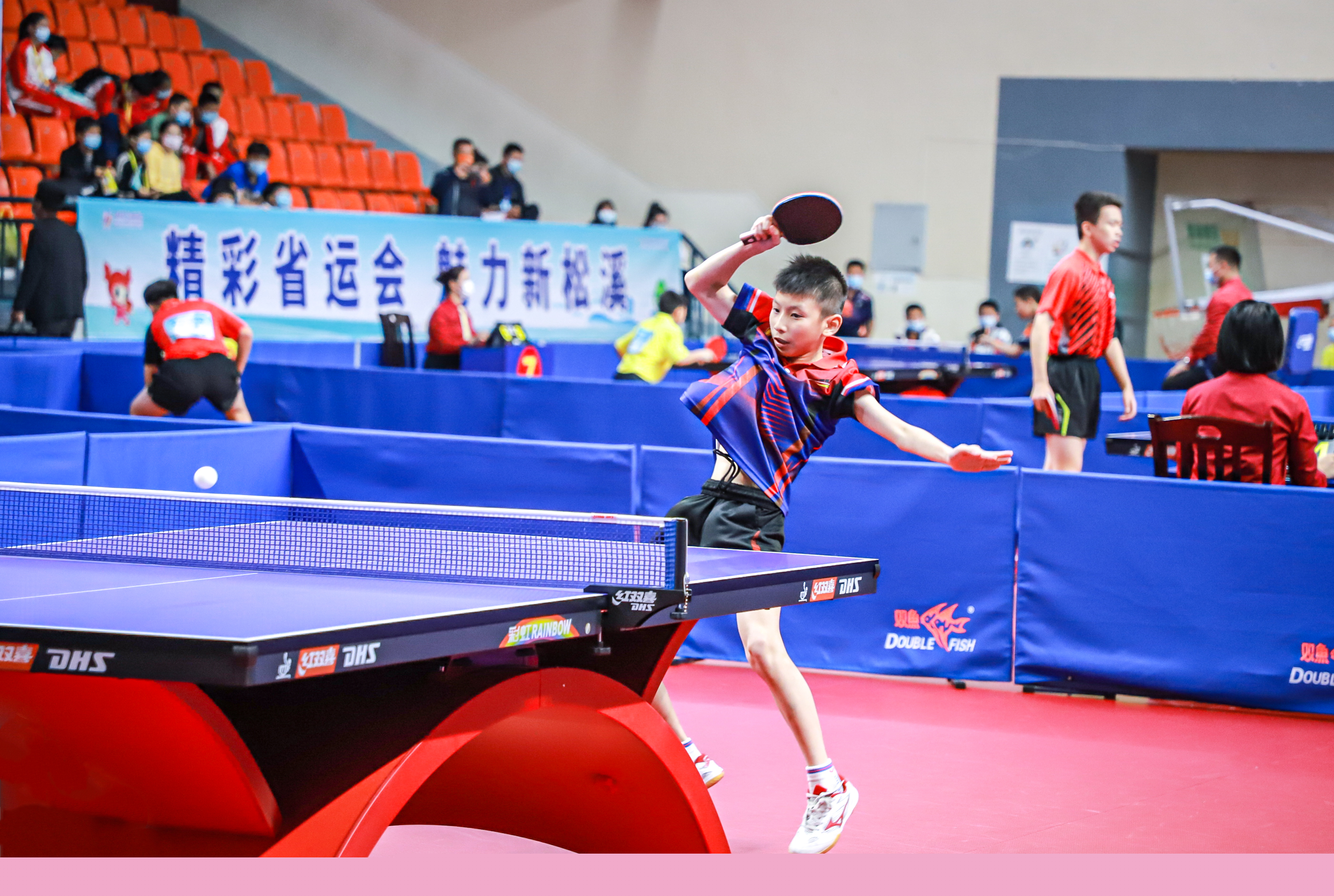 成都世运会蹦床女子双人同步项目中国组合夺冠